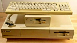 Amiga 1000 Computer W/keyboard,  Floppy,  Mouse,  2 Joystick,  23 Software Etc.