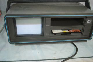 Commodore SX - 64 Executive Portable Computer RARE - 1993 - Boots up 3