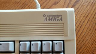 Commodore Amiga 3000 (and 2000) Keyboard - 2