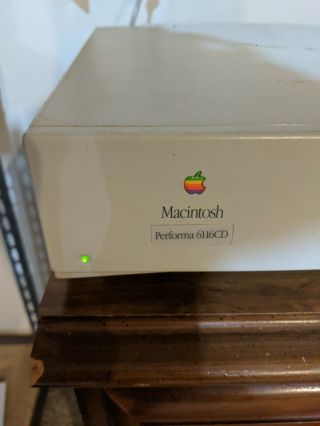 Vintage 1995 Apple Macintosh Performa 6116cd Desktop (powers On,  Internals)