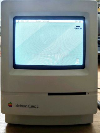 Vintage Apple Macintosh Classic Ii M4150 Personal Computer