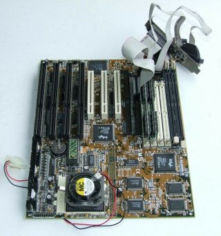 I430vx Chipset At Motherboard With Pentium 200mhz Mmx Cpu And 16mb Ram