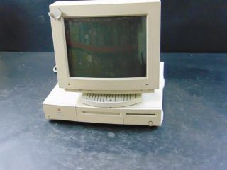 Vintage Macintosh M1212 Color Display & Centris 610