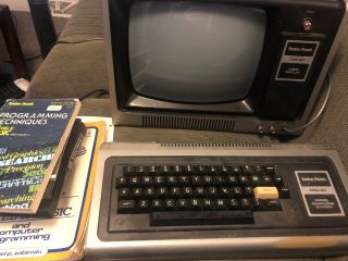 Trs - 80 Model 1 With Monitor And Level 2 Course