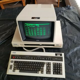 Vintage Epson Qx10 Cp/m Computer In Good Operable.  Approx 1983