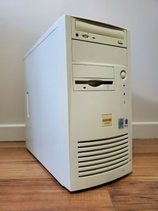 Windows 95 Desktop Computer,  Pentium Iii 667 Mhz,  320mb,  32gb,  Ready