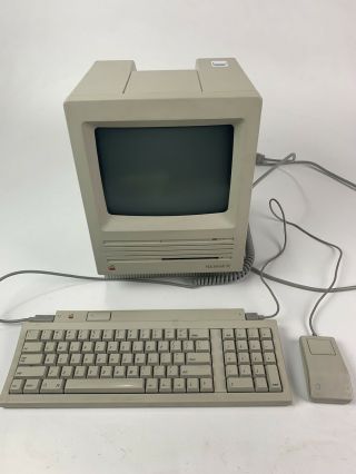 Vintage Macintosh Se Computer M5011 With Mouse And Keyboard -