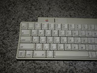 Apple IIGS keyboard and cable, 2