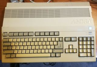 Amiga 500 Computer Commodore V1.  2 Wb And,  Includes Ps