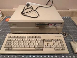 Amiga 2000hd With Keyboard,  Mouse,  Floppy Drive,  Gotek.