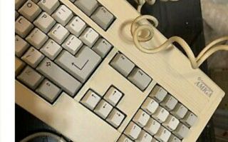 Amiga 2000 3000 Keyboard.
