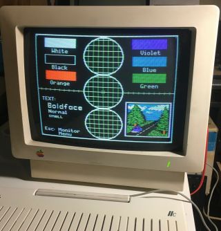 Apple IIe IIc Computer Color Composite Monitor A2M4043 2