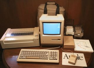 Apple Macintosh 512k With Mouse,  Xtd Keyboard,  Floppy,  Printer,  Disks,  Carry Bag