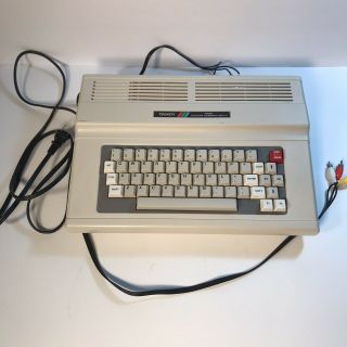 Tandy 128k Color Computer 3.  Parts Repair Only With Manuals And Disks
