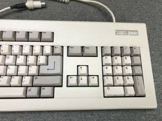 Commodore Amiga 2000 Computer Keyboard 3