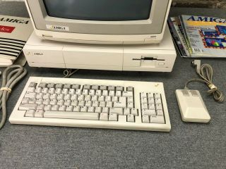 Commodore Amiga 1000 Computer 1080 Monitor Keyboard/Mouse & Accessories 3