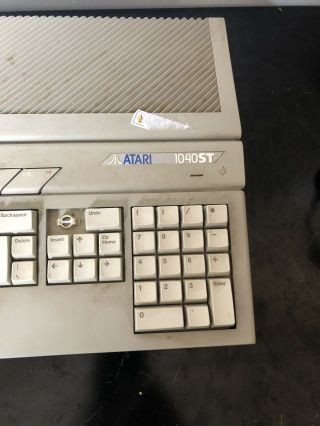 Atari 1040 ST Computer 2