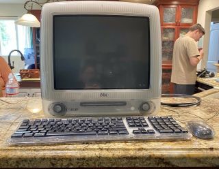 Apple Imac G3 600 (summer 2001) Graphite.  Memory System/keyboard Apple Mouse