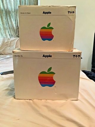 Apple Iic Monitor A2m4090 With Stand Monitor And Comes With Boxes