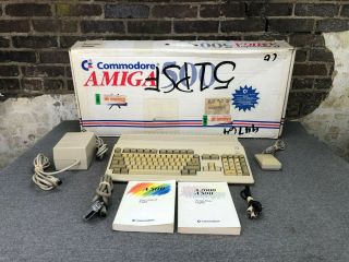 Commodore Amiga 500 Computer With Power Supply/accessories