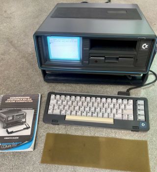 Commodore Sx - 64 Executive Portable Computer