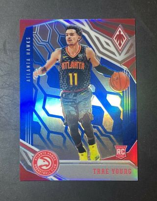 2018 - 19 Panini Chronicles 597 Trae Young Rc Phoenix Blue Prizm Refractor 67/99
