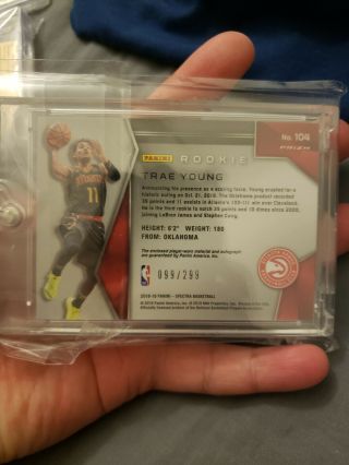 2018 - 19 Trae Young Spectra Rookie Jersey Auto/299 Hawks 2