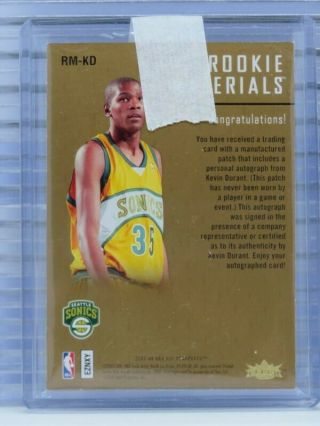 2007 - 08 Hot Prospects Kevin Durant Rookie Materials Letter Patch RC Auto E13 2