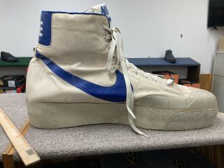 RARE VINTAGE NIKE DISPLAY SHOE 28 INCHES LONG 5