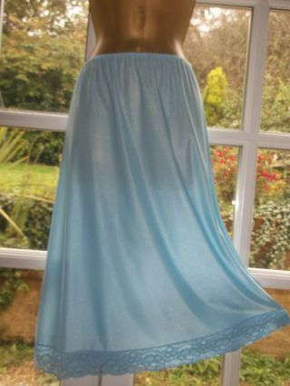Vintage 1980s Slippery Baby Blue Sheer Nylon Lacy Half Slip Petticoat (large)