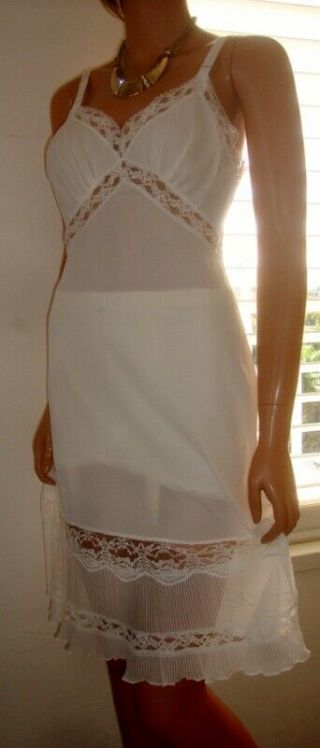 Vtg Glamour Vanity Fair White Silky Bri Nylon Double Lace Full Slip Petticoat 14