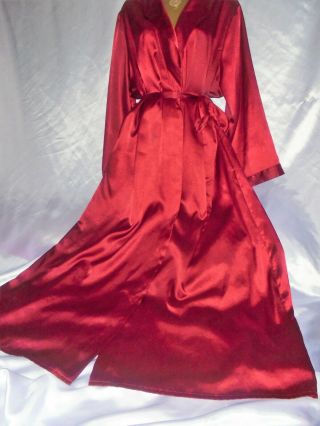 Stunning Luxury Vtg Silky Satin Gown Robe 54 Chest Cd/tv Red M/s Long 55