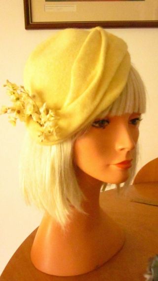 1950,  S Orig Lemon Tilt Hat With Floral Trim.