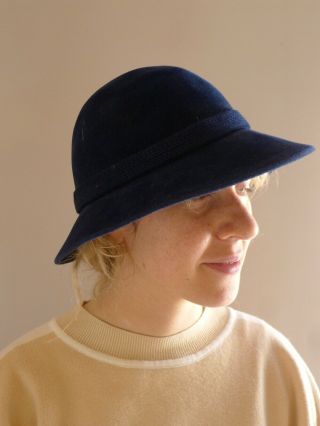 Vintage 70s Hat Dark Navy Blue Fur Felt Brim France