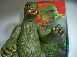 K1910167 Godzilla W Box 1977 Mattel Toho 100 Complete Shogun Warriors Vintage