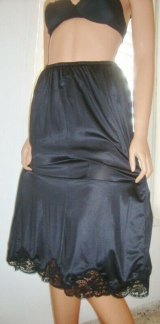 Vtg Wonder Maid Black Antron Nylon & Pretty Scalloped Lace Half Slip Petticoat L