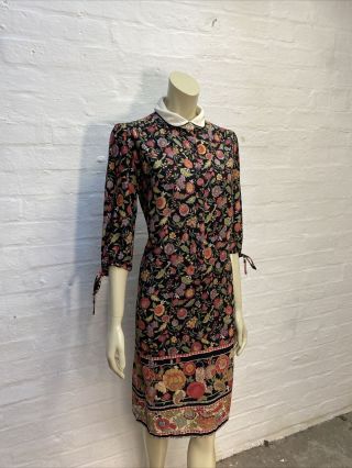 N7 Vintage Floral Dress 1970 