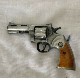 Vintage 1978 Gun Revolver Belt Buckle Bergamot Brassworks