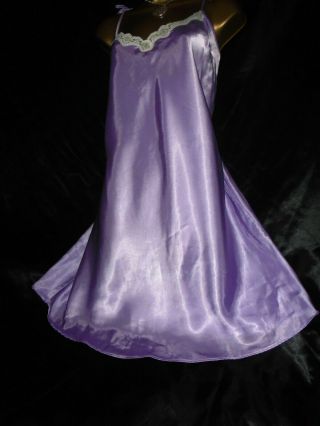 Stunning Mini Slip Satin Petticoat Gown Cd/tv 46 Chest Lilac