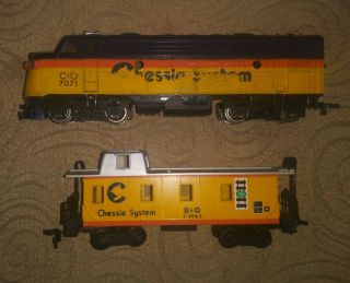 Tyco Chessie System C&o 7071 Locomotive Ho Scale,  3963 Boxcar