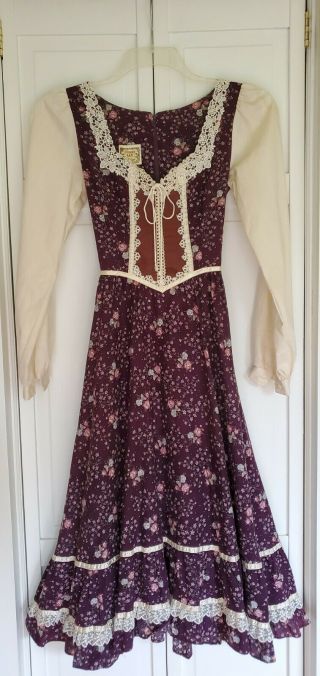 Gunne Sax Prairie Dress,  Floral Calico,  Purple With Pink And Gray Roses,  Size 6