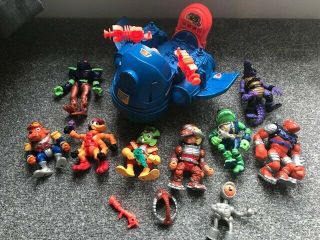 Vintage 1990s Bucky O Hare Toad Croaker Plus 9 Figures