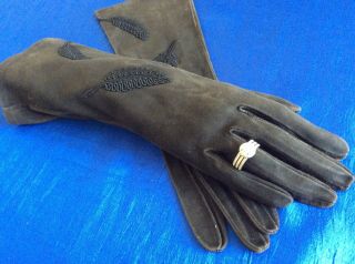 Ladies Vintage Black Leather Gloves - Antelope - Embroidered Detail - C1950.