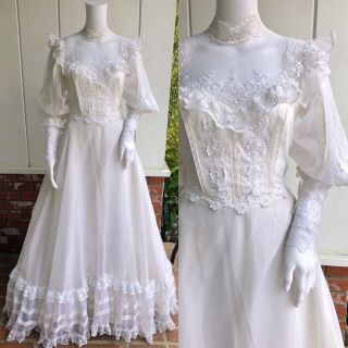 Vtg Gunne Style White Victorian Illusion Neckline Wedding Dress W/ Train,  Slip S
