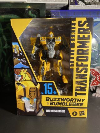 Transformers Studio Series Buzzworthy Bumblebee 15