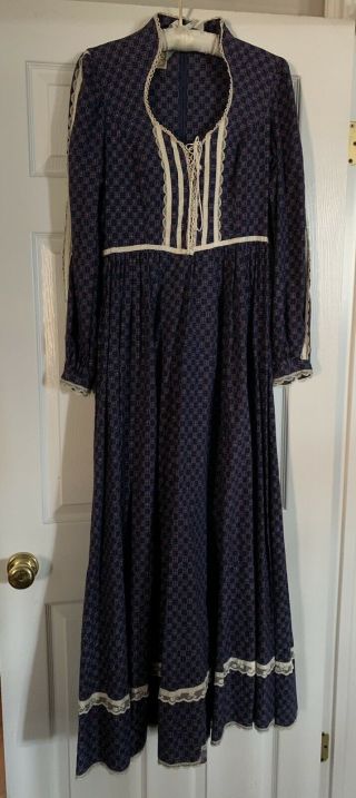 Gunne Sax Vintage Navy Blue And Deep Pink Tulip Print Long Dress.  Size 9 To 11.
