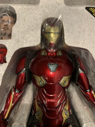 Hot Toys MMS473 - D23 Iron Man Mark 50 1/6 Scale With Bonus Accessories 3