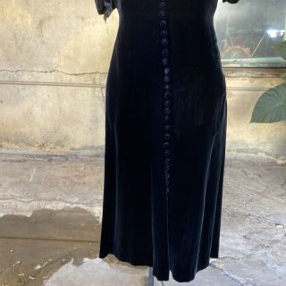 Antique 1930s Black Silk Velvet Button Dress Attached Belt Short Sleeves Vintage 3