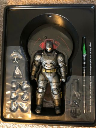 Mezco One:12 Armored Batman Bvs Dawn Of Justice Batman V Superman Sdcc Exclusive