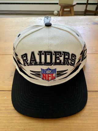 Vintage Raiders Pro Line Logo Athletic Diamond Ivory Snapback Hat Nfl